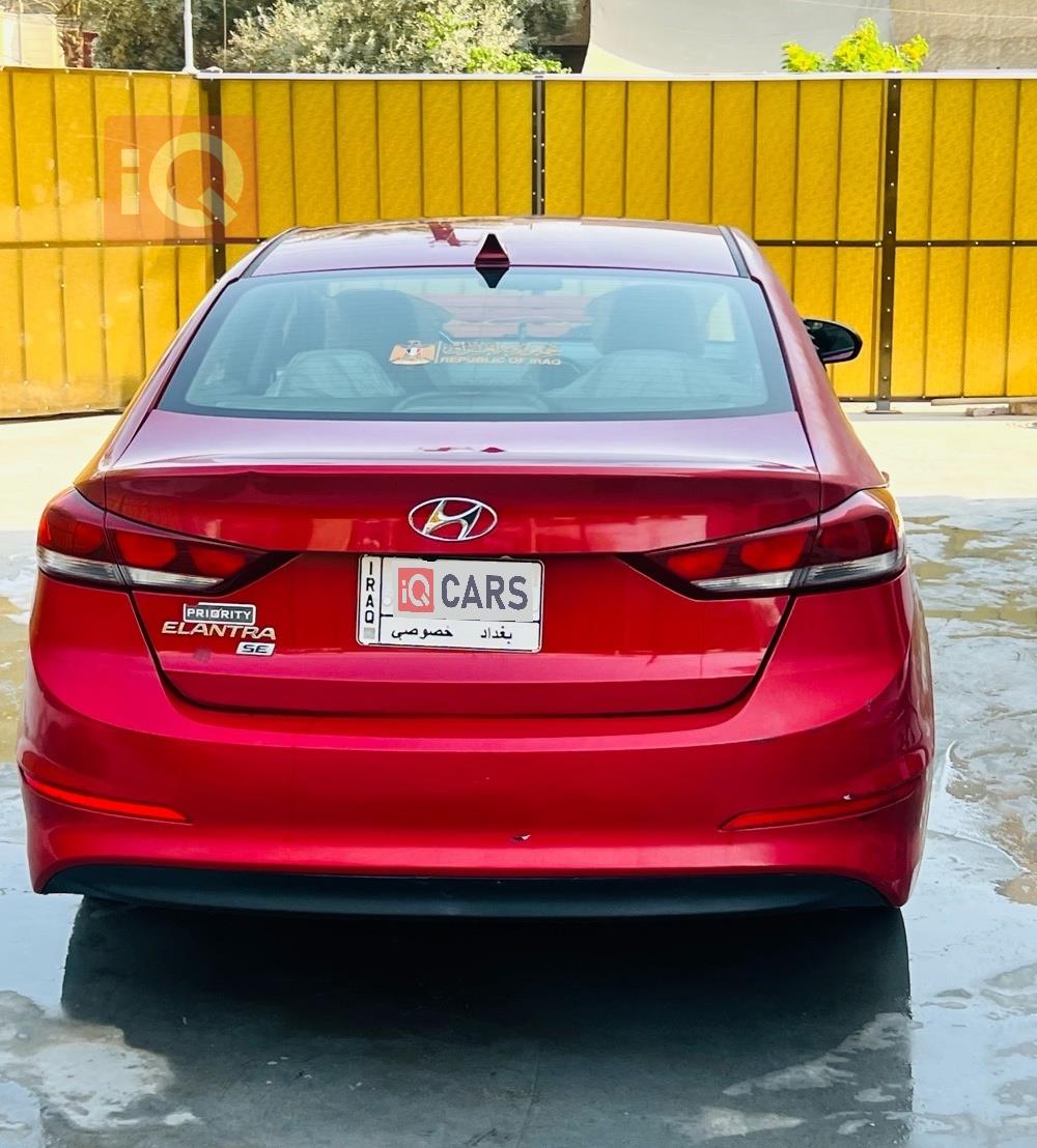 هیوندای ئەلەنترا